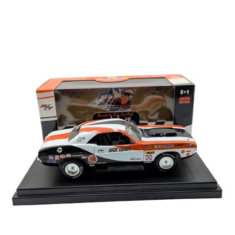 ERTL 1:18 Scale Dandy Dick Landy 1970 Dodge Challenger