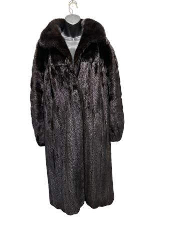 Quality Full-Length Black Mink Coat (M)