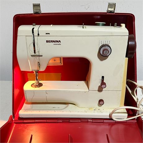 Vintage Bernina Minimatic 807 Sewing Machine in Case