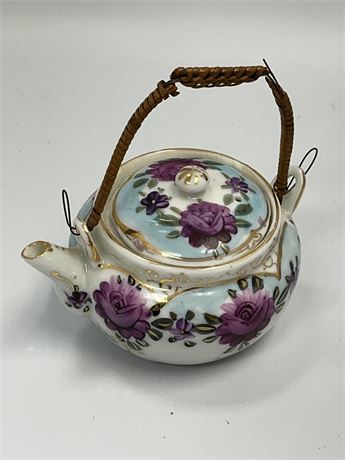 Hand painted small Japanese teapot