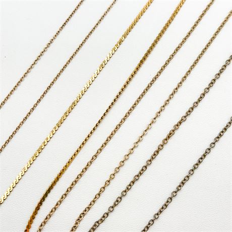 Lot of 4 Vintage Gold Tone Chain Necklaces