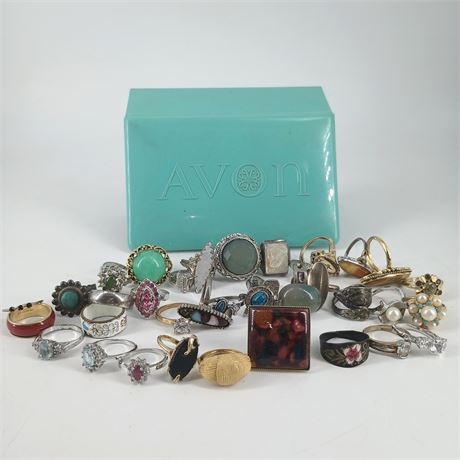 Lot of Rings, Costume Jewelry, Various Sizes