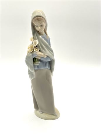 Lladro Woman with Flower