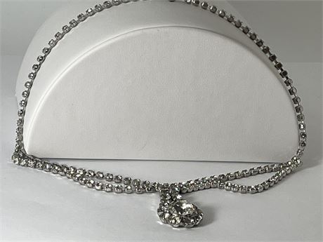 Vintage 1940s teardrop, scalloped collar, rhinestone choker necklace