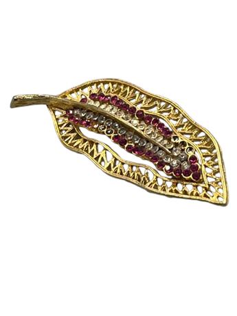 Vintage goldtone pink rhinestone brooch