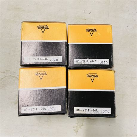 4 NOS Harley Davidson Pistons