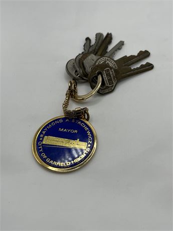 Vintage mayor commemorative medal keychain  pendant