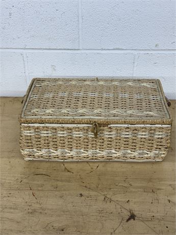 Sewing Basket with Accessories