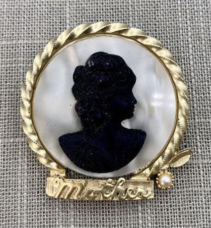 Luxe Mid Century “Mother” Cameo Brooch