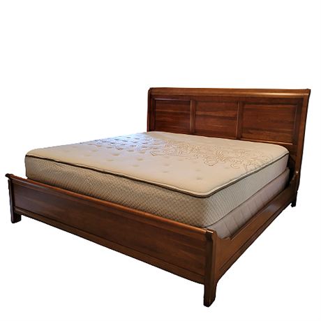 Durham Furniture "Chateau Fontaine" King Sleigh Bed w/ Low Footboard
