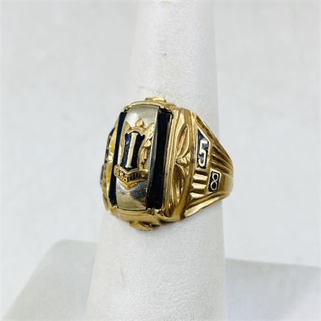 8.97g 10k Gold 1958 St. Ignatius Ring Size 8