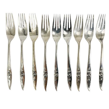 Lot of 9 Oneida Heirloom Sterling Silver “Bella Rose” Dinner Forks