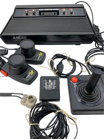 Vintage Atari 2600 Video Game Computer System, Paddles and Joysticks