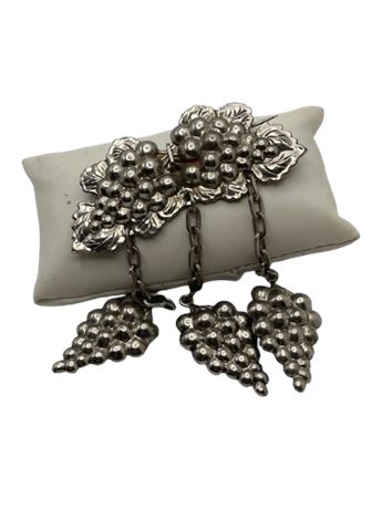 Cluster of grapes vintage metal brooch