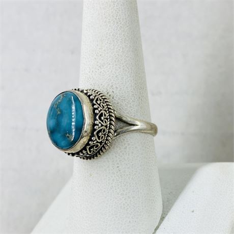 11.1g Sterling Turquoise Ring Size 8.25