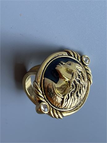 Signed  5 3/4 Cameo and  Austrian crystal  goldtone ring