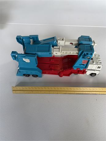 Transformer Semi-Truck