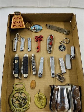 Vtg Box Lot - Pocket Knives + More