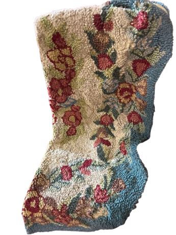 Vintage oval hooked rug