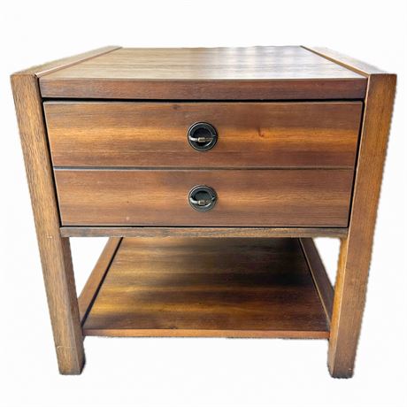 Riverside Furniture Wooden End Table with Drawer