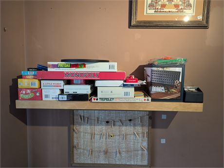 Lot Board Games, Bingo + Wall Clothes Pin Display Board