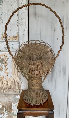 Funeral Parlor Woven Natural Wicker Flower Basket