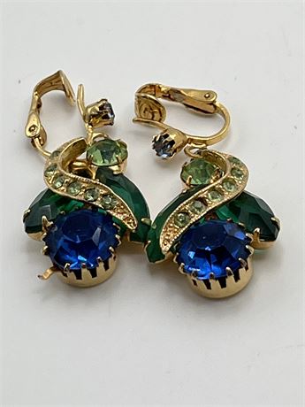 Vintage blue grain clip rhinestone vintage earrings