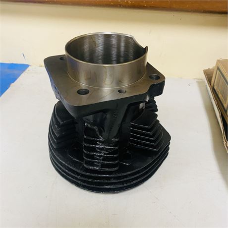 NOS Harley Davidson 74 Shovelhead Rear Cylinder