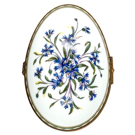 Ancienne Manufacture Royale de Limoges “Marie Antoinette” Porcelain Trinket Box