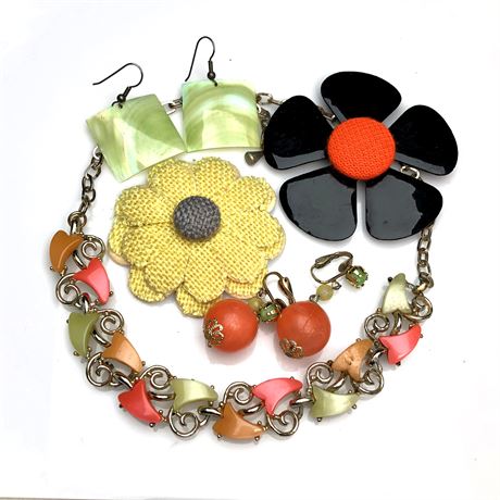 Vintage Summertime Citrus Color Jewelry Lot- Thermoset Necklace + More