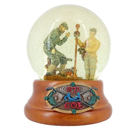 Old World Golf Snow Globe Music Box "Green Green Grass of Home", Westland
