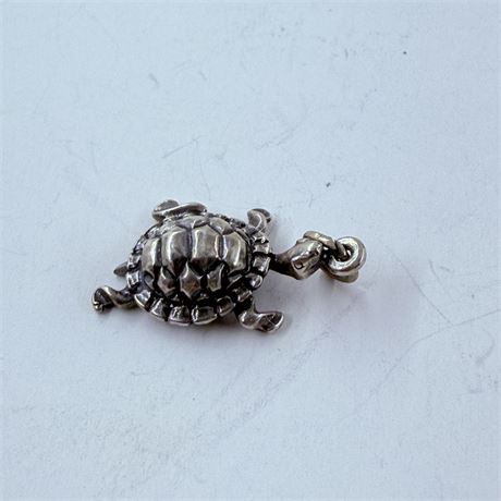 2g Sterling Turtle Pendant / Charm