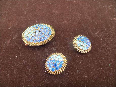 BLUE RHINESTONE NECKLACE W/MATCHING EARRINGS