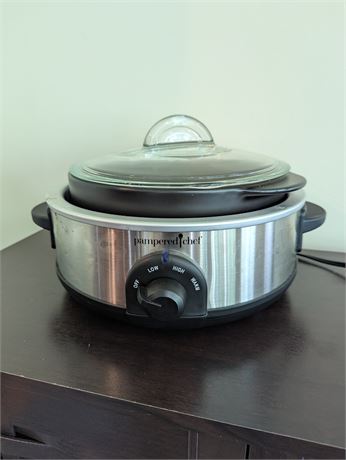 Pampered Chef Electric Crock Pot 2.5 Quart