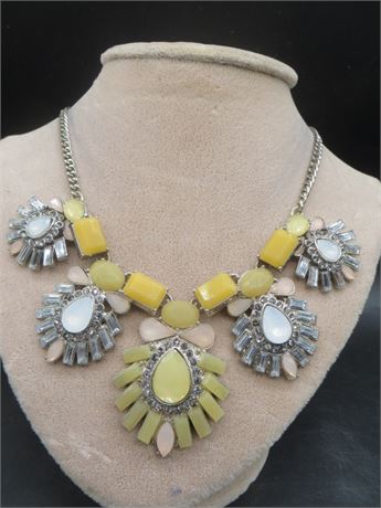Beautiful Chico's Pink, Yellow & White Rhinestone Necklace