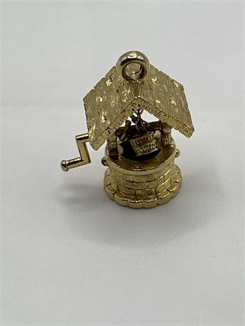 Goldtone Small 1” wishing well charm for bracelet or necklace