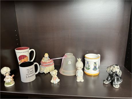 Knic nac shelf lot