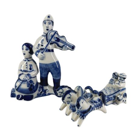 Vintage Pair of Gzhel Porcelain Russia Figurines