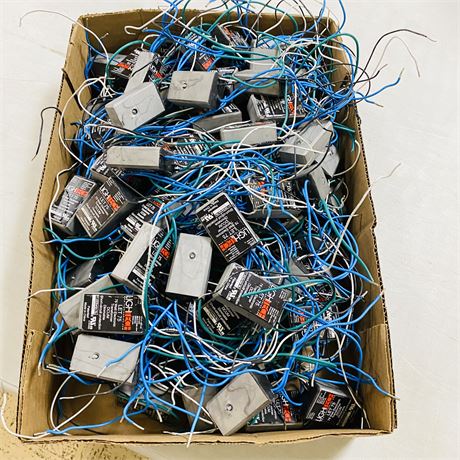 100 Lightech LET 75 Electronic Transformer