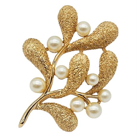 Vintage CROWN TRIFARI Sycamore Tree Spinners Faux Pearl Brooch