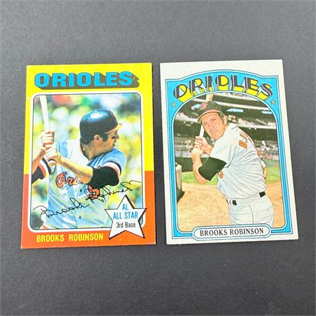 2 Brooks Robinson Cards
