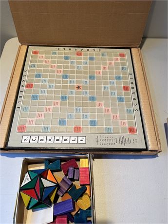 Game Lot with Scrabble Turntable