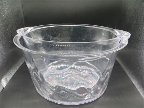 2 Very Large Plastic Containers w/Ladle