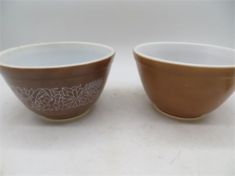 VINTAGE PYREX CASSEROLE "WOODLAND" BROWN & BROWN CASSEROLE
