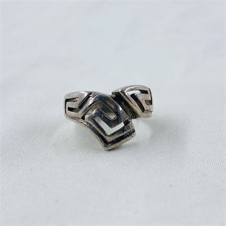 6.8g Sterling Ring Size 6.25