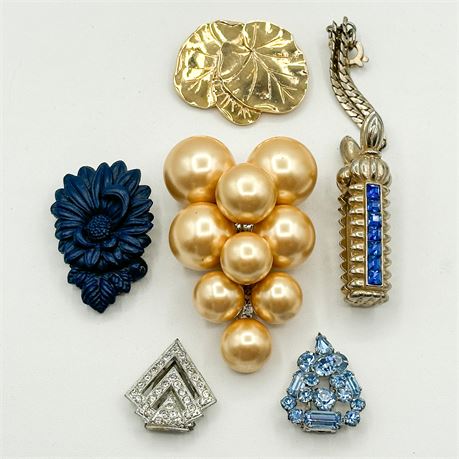 Lot of 6 Vintage Dress Clips