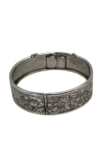 PEGASUS Coro vintage hinged bangle bracelet