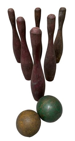 8 pc Antique Wooden Bowling Pin Game Set