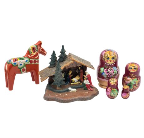 Mixed Lot of VTG Christmas Decorations