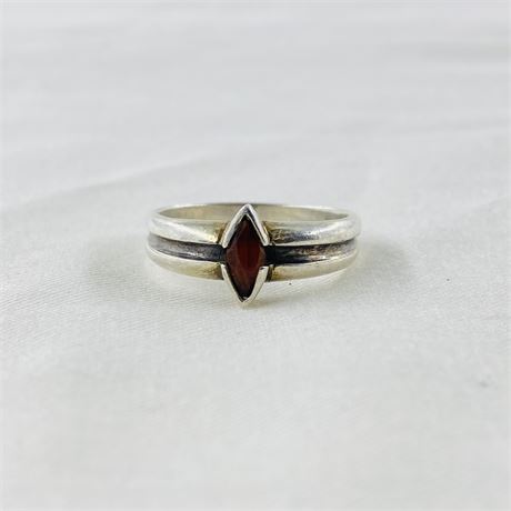 3.7g Sterling Ring Size 8.5